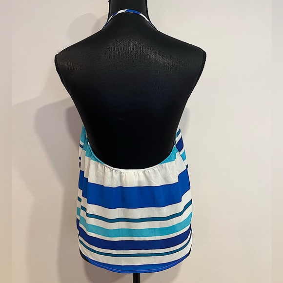 NWT Backless Surplise Cropped Halter by Everly | Size Medium | Blue Stripe - Picture 3 of 3